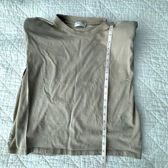 Aritzia Babaton Shoulder Pad Tank - Picture 4 of 10